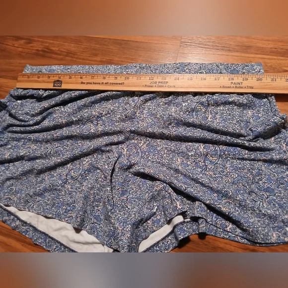 J. Jill Women's Size 2XL Blue and White Patterned Skort - Picture 4 of 7